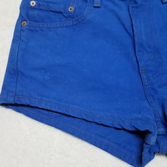 Vintage Y2K Levi's Relaxed Blue Distressed High Waisted Micro Mini. Shorts - Picture 6 of 14